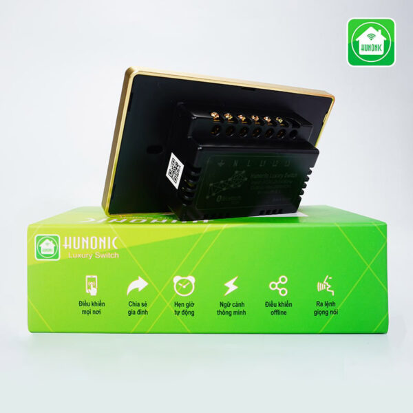mat-sau-cong-tac-thong-minh-hunonic-luxury-3-nut-mau-den-600x600